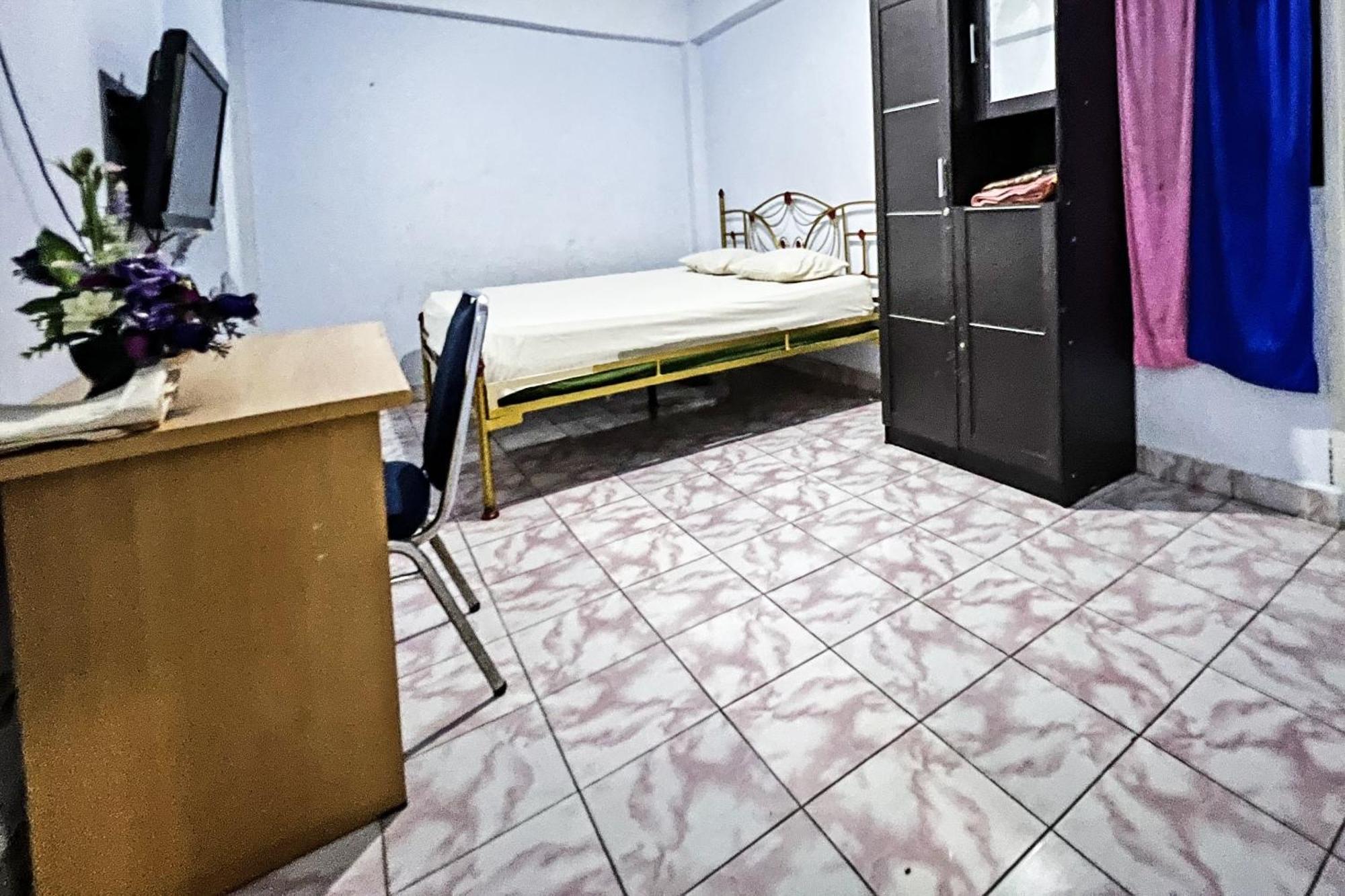Oyo 91757 Surya Hotelneartaman Anggrek Pkk Watansoppeng Lalabata Dış mekan fotoğraf