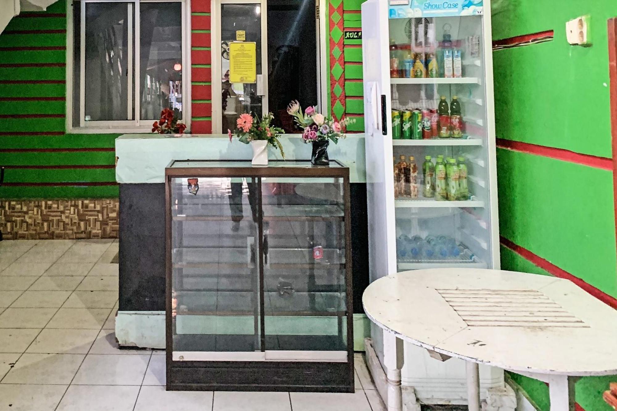 Oyo 91757 Surya Hotelneartaman Anggrek Pkk Watansoppeng Lalabata Dış mekan fotoğraf